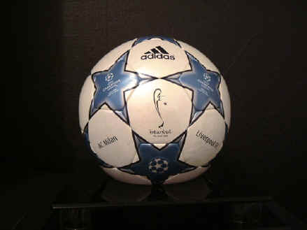 AC Milan vs. Liverpool in Istanbul Champions League Balls