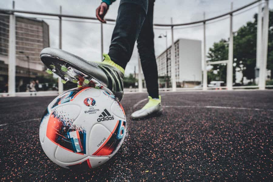 Euro_Facas 2016_14 Adidas unveils Fracas, the Official Match Ball of UEFA Euro 2016TM Knock-Out Phase