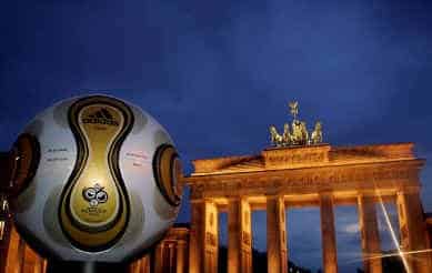 Golden-Ball-at_night Official World Cup Final Match Ball Teamgeist Soccer Ball