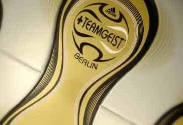 golden_ball_detail Official World Cup Final Match Ball Teamgeist Soccer Ball