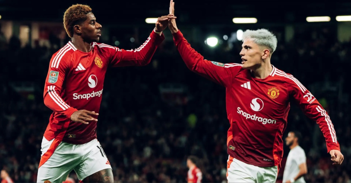 Man United turn in huge 7-0 win over Barnsley ahead of Premier League return