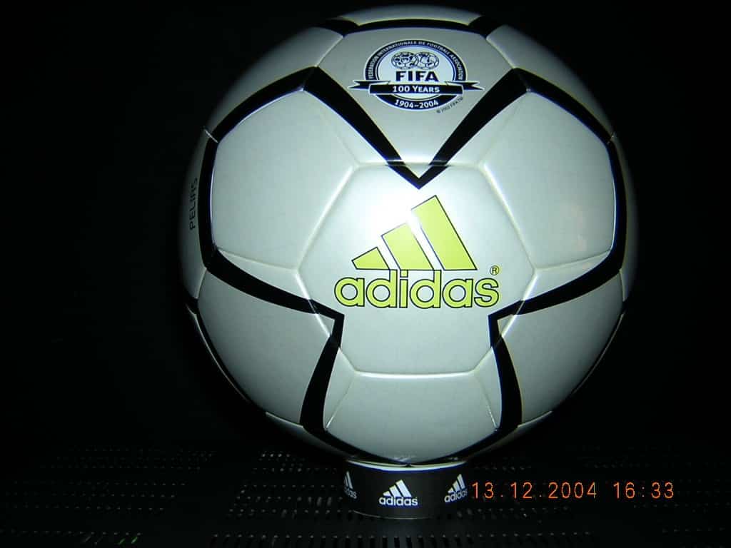 pelias ball Pelias 2004 Olympic Soccer Ball
