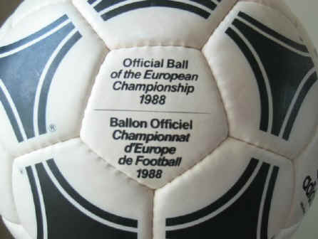Tang Europa3 1988 Official Ball of the European Championships - Tango Europa