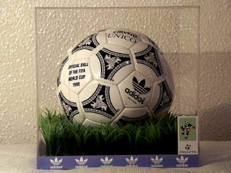 WC Etrusco Unico 1990 Official World Cup Etrvsco Soccer Ball 1990